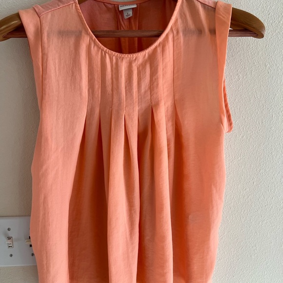 Coral sleeveless top - Picture 3 of 3